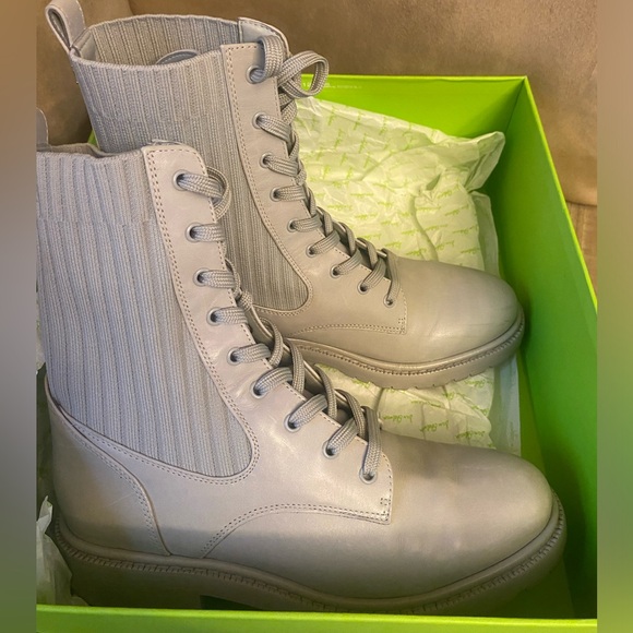 Sam Edelman Ludendorff combat boots, light grey/tan. Size 7 1/2, w/box 1x worn - Picture 2 of 6
